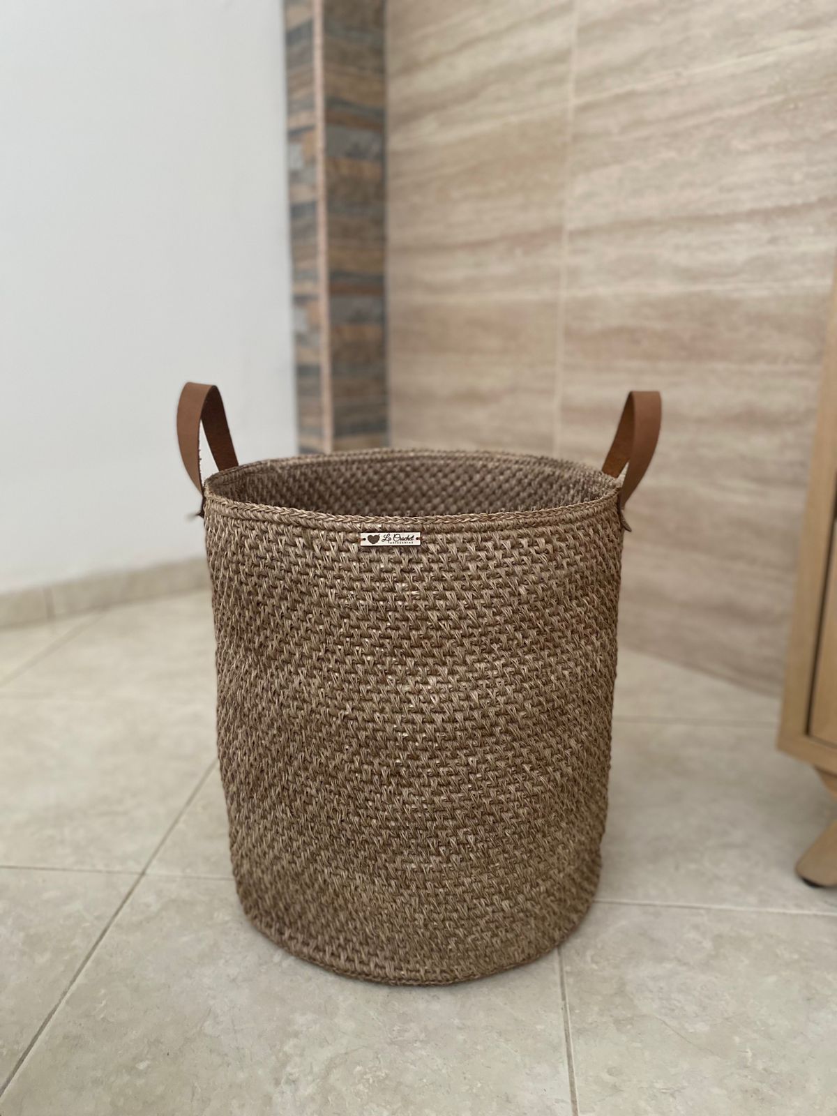 Contenedor Aza Cuero